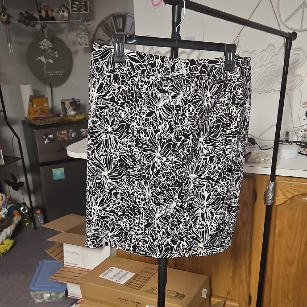 Talbots Black and White Mini Pencil Skirt